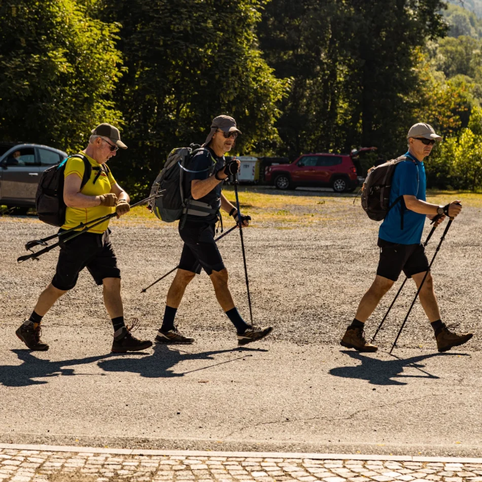 Primavera a Sampeyre: i sentieri da cui partire e perché scegliere uno chalet